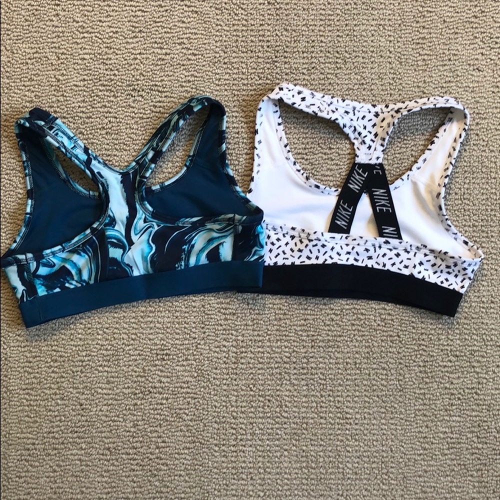 Bras - Picture 2 of 4